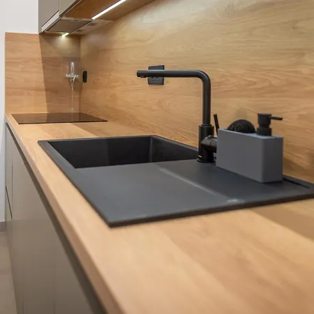 Luxe By Nike Apartament